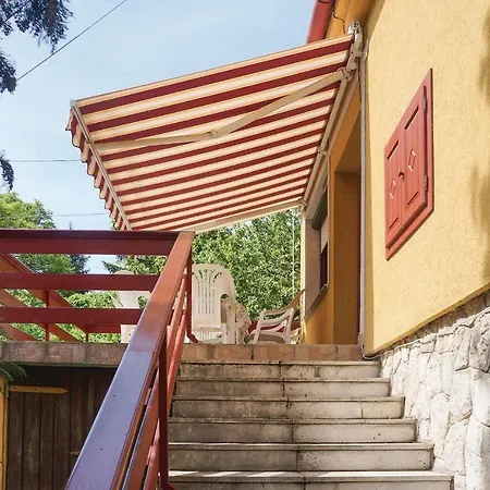 בית נופש Two-bedroom Holiday In
